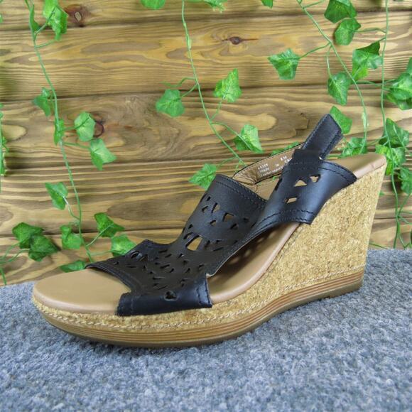 Clarks Women's Perforated Gladiator Black Leather Sz‎ 8 Medium Gently Used 2025 - Picture 1 of 8